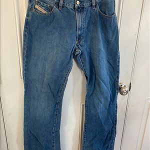 Men’s diesel vintage Fanker jeans. Bootcut. Size 33”30.